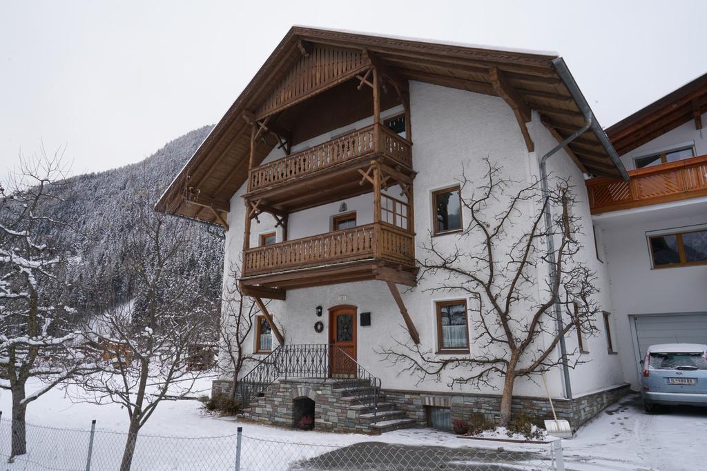 Апартаменты Haus Ruetzbach Нойштифт-им-Штубайталь Экстерьер фото