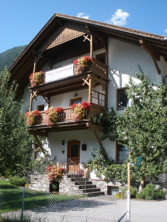 Апартаменты Haus Ruetzbach Нойштифт-им-Штубайталь Экстерьер фото